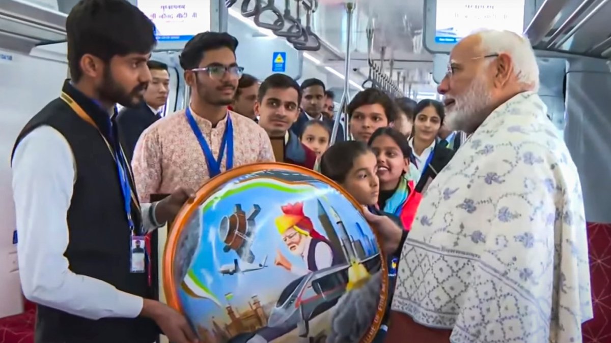 ਪੀਐਮ ਮੋਦੀ ਨੇ ਨਮੋ ਭਾਰਤ ਟ੍ਰੇਨ ਦੀ ਕੀਤੀ ਸਵਾਰੀ