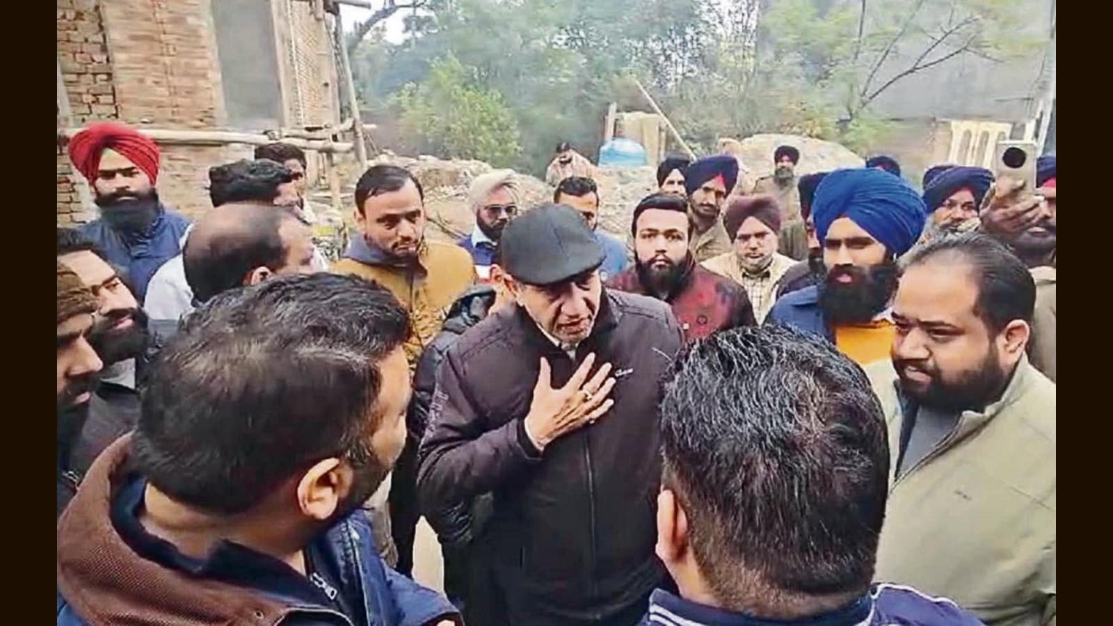 ਲੁਧਿਆਣਾ: ਗਲਾਡਾ ਨੇ ਚਾਰ ਗੈਸਟ ਹਾਊਸ ਕੀਤੇ ਸੀਲ, ਵਿਰੋਧ ਦਾ ਸਾਹਮਣਾ