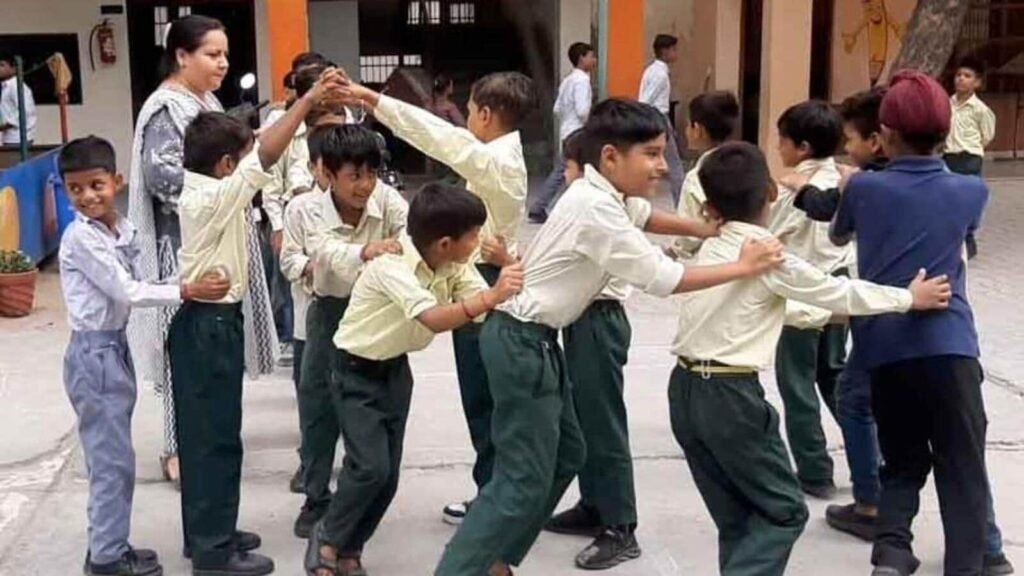 ਖੇਡਾਂ ਪੰਜਾਬ ਦੇ ਸਰਕਾਰੀ ਪ੍ਰਾਇਮਰੀ ਸਕੂਲਾਂ ਵਿੱਚ ਇੱਕ ਬੈਕਸੈਟ ਲੈਂਦੀਆਂ ਹਨ