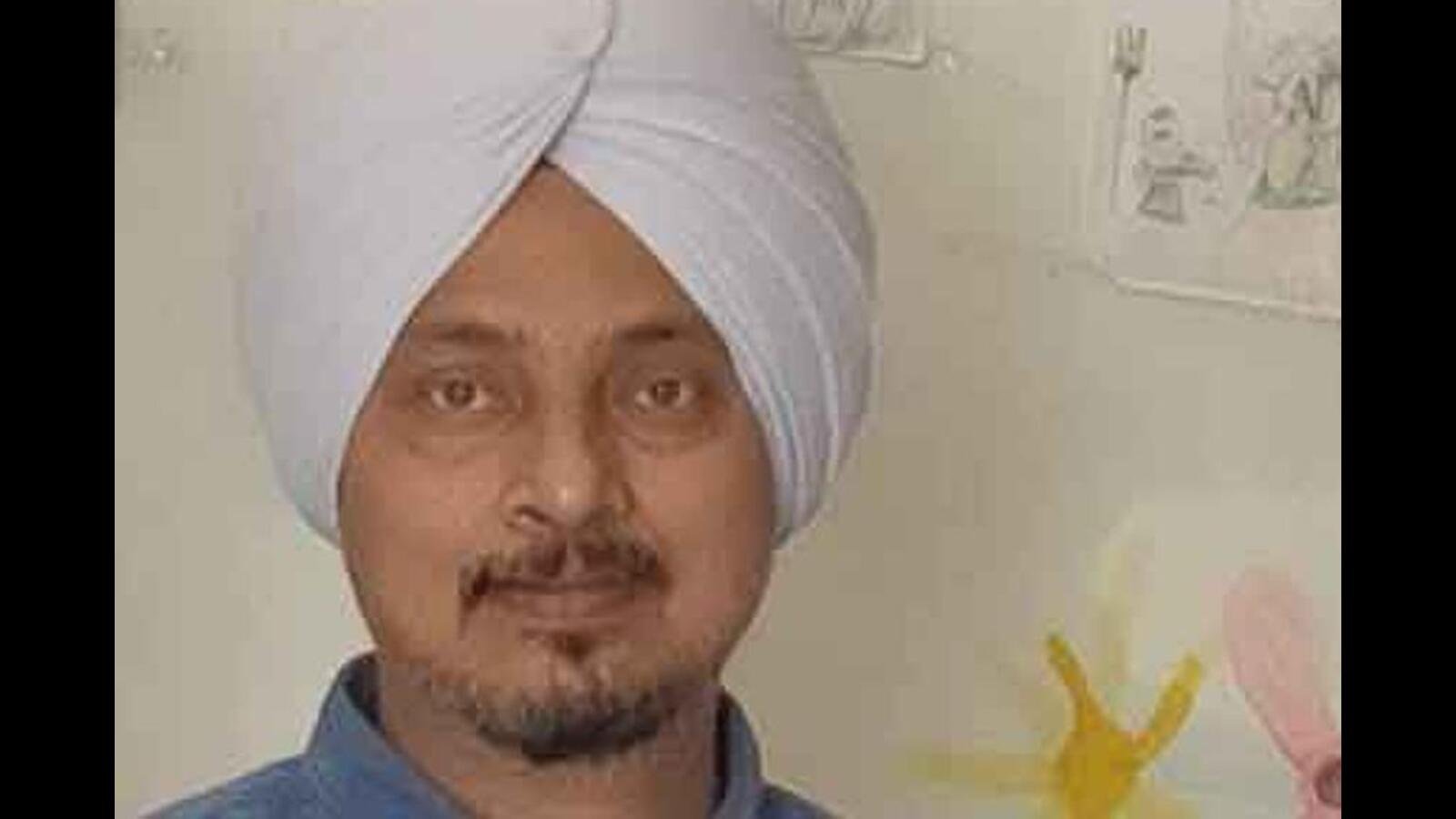 ਲੁਧਿਆਣਾ: ਬੁੱਧ ਦੇ ਤੌਰ ਤੇ ਪੇਸ਼ ਕਰਨਾ, ਦਿੱਲੀ ਲਈ ਸਹਾਇਕ, ਨੂੰ 3 ਲੱਖ ਰੁਪਏ ਵਿੱਚ 3 ਲੱਖ ਰੁਪਏ, ਗ੍ਰਿਫਤਾਰ