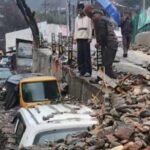 ਹਿਮਾਚਲ ਨੇ: ਲੈਂਡਸਲਾਈਡ, ਬੱਸ ਬੱਸ ਦੇ ਕਾਰਨ 4 ਸੱਟਾਂ ਨੇ ਕੂਲੋ ਵਿੱਚ ਹੜ੍ਹ ਆਏ