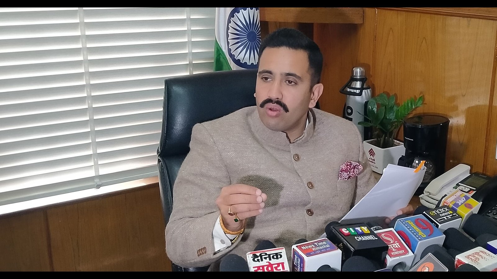 ਹਿਮਾਚਲ: ਬਿੱਟੂ ਦੇ ਦਾਅਵੇ ਤੋਂ ਗੁੰਮਰਾਹ ਕਰਨ ਲਈ ਡੱਬਾ ਦਾਅਵਾ ਕਰਦੇ ਹਨ, ਵਿਕਰਮਾਡੀਟੀਨਾ ਕਹਿੰਦੀ ਹੈ