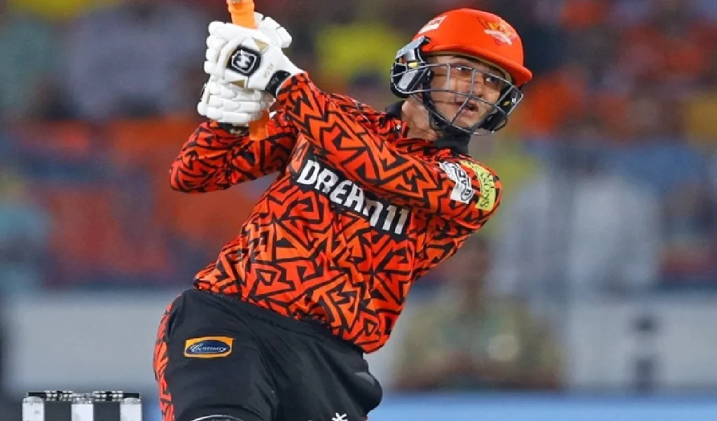 ਆਈਪੀਐਲ 2025: ਟੀ -20 ਫਾਰਮ ਵਿੱਚ ਅਭਿਸ਼ੇਕ ਸ਼ਰਮਾ ਦਾ ਸਭ ਤੋਂ ਖਤਰਨਾਕ ਬੱਲੇਬਾਜ਼, ਸਾਬਕਾ ਕਪਤਾਨ ਹੈਰਾਨੀ