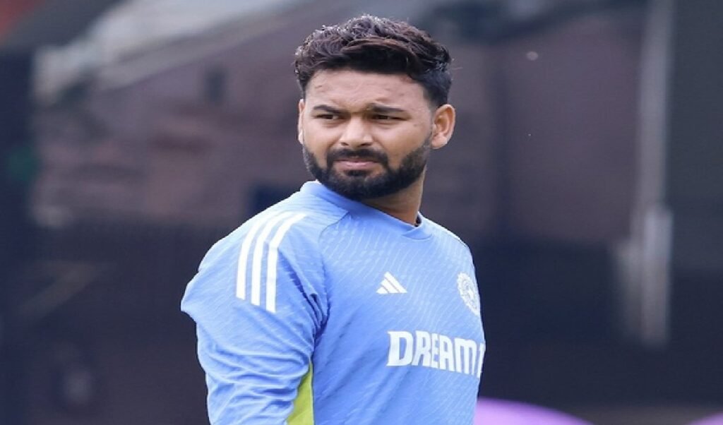 ਆਖ਼ਰਕਾਰ, ਖੁਲਾਸਾ ਕੀਤਾ ਗਿਆ, ਹੰਤ ਪੰਤ ਨੇ ਦੱਸਿਆ ਕਿ ਬੱਲਾ ਲੰਬੇ ਸ਼ਾਟ ਖੇਡਦੇ ਹੋਏ ਇੱਕ ਹੱਥ ਕਿਉਂ ਜਾਂਦਾ ਹੈ