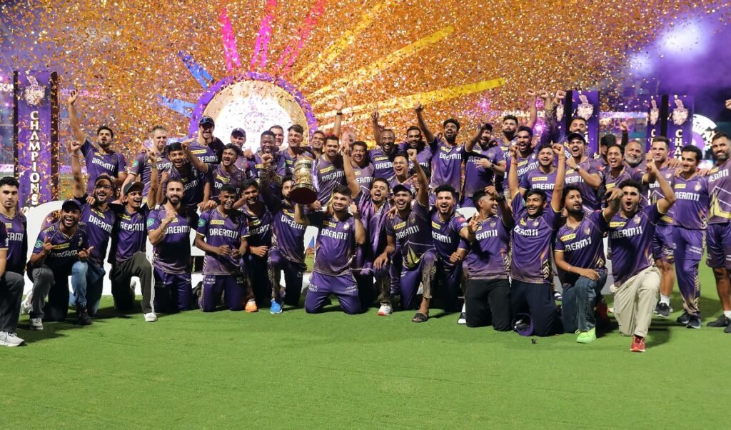 ਕੇਕੇਆਰ ਨੇ ਤਿੰਨ ਆਈਪੀਐਲ ਦੇ ਸਿਰਲੇਖਾਂ ਦੇ ਸਨਮਾਨ ਵਿੱਚ ਤਿੰਨ ਤਾਰੇ ਰਜਿਸਟਰ ਕੀਤੇ