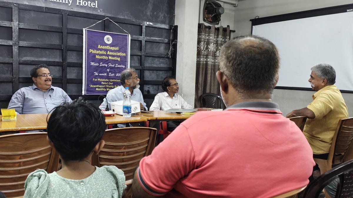ਕੇਰਲ ਦੀ ਰਾਜਧਾਨੀ ਵਿੱਚ ਇੱਕ ਫਿਲੀਟੀਕਲ ਐਸੋਸੀਏਸ਼ਨ ਸਟੈਂਪ ਕਿਵੇਂ ਇਕੱਤਰ ਕਰ ਰਿਹਾ ਹੈ