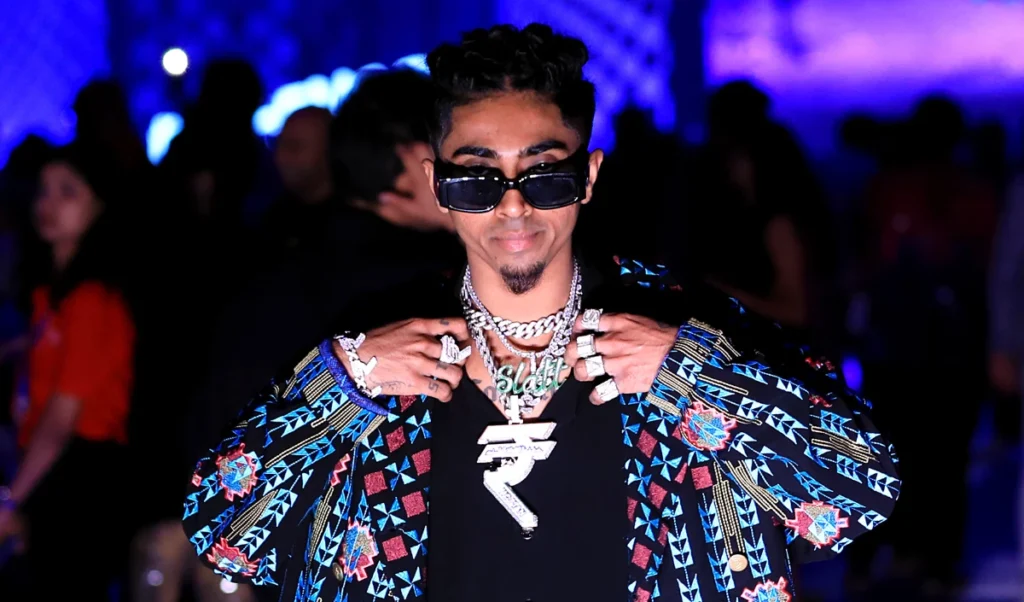 ਗਰਲਫ੍ਰੈਂਡਜ਼ ਬੌਬਾ ਨੂੰ ਛੱਡ ਕੇ, ਹੁਣ ਇਨ੍ਹਾਂ ਪ੍ਰਭਾਵਾਂ ਵਿੱਚ ਫਲਰਟ ਕਰਨ ਵਾਲੇ ਟੈਕਸਟ ਨੂੰ ਇਹਨਾਂ ਪ੍ਰਭਾਵਾਂ ਵਿੱਚ ਭੇਜ ਰਿਹਾ ਹੈ? ਇੰਟਰਨੈੱਟ ‘ਤੇ ਡੀਐਮ ਦਾ ਸਕ੍ਰੀਨਸ਼ਾਟ ਵਾਇਰਲ