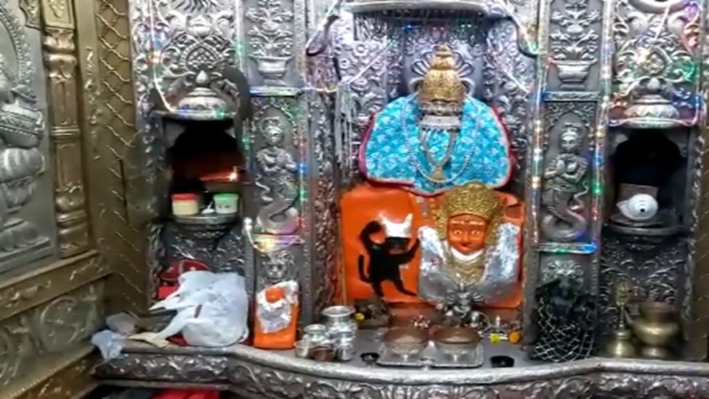 ਚਿਤਰਾ ਨੈਵਰਾਤਰੀ 2025: ਸ਼ਰਧਾਲੂ ਪੂਰੇ ਉਤਸ਼ਾਹ ਨਾਲ ਤਿਉਹਾਰਾਂ ਦਾ ਮਨਾਉਣ ਲਈ ਪੂਰੇ ਭਾਰਤ ਵਿੱਚ ਮੰਦਰਾਂ ਨੂੰ ਪੂਰੇ ਕੀਤੇ ਗਏ | ਵੀਡੀਓ