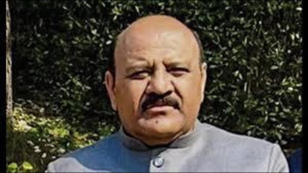 ਜੇ ਐਂਡ ਕਸ਼ਮੀਰ ਵਿੱਚ ਨਿਵੇਸ਼ ਕਰਨ ਵਾਲਿਆਂ ਨੂੰ ਸਥਾਨਕ ਨੌਜਵਾਨਾਂ ਨੂੰ ਰੁਜ਼ਗਾਰ ਦੇਣਾ ਪਏਗਾ: dam ਮੁੱਖ ਮੰਤਰੀ