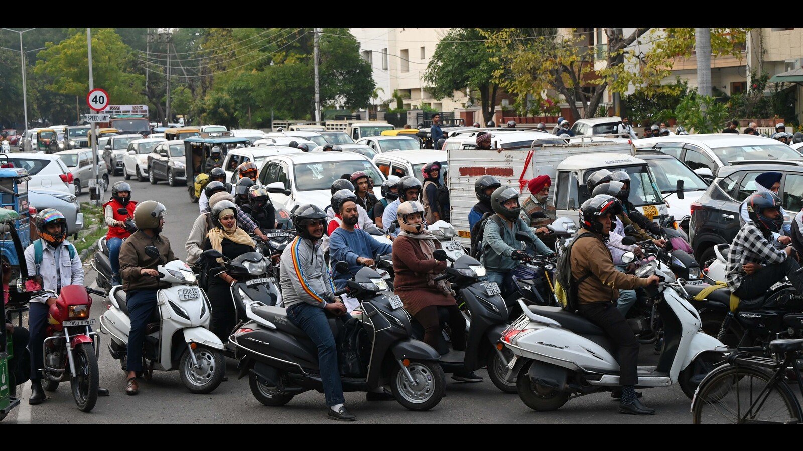 ਟ੍ਰਾਈਸਿਟੀ ਵਾਹਨ ਚਾਲਕ ਰਾਸ਼ਟਰਪਤੀ ਦੇ ਦੌਰੇ ਦੇ ਵਿਚਕਾਰ ਲਾਲ ਹਨ