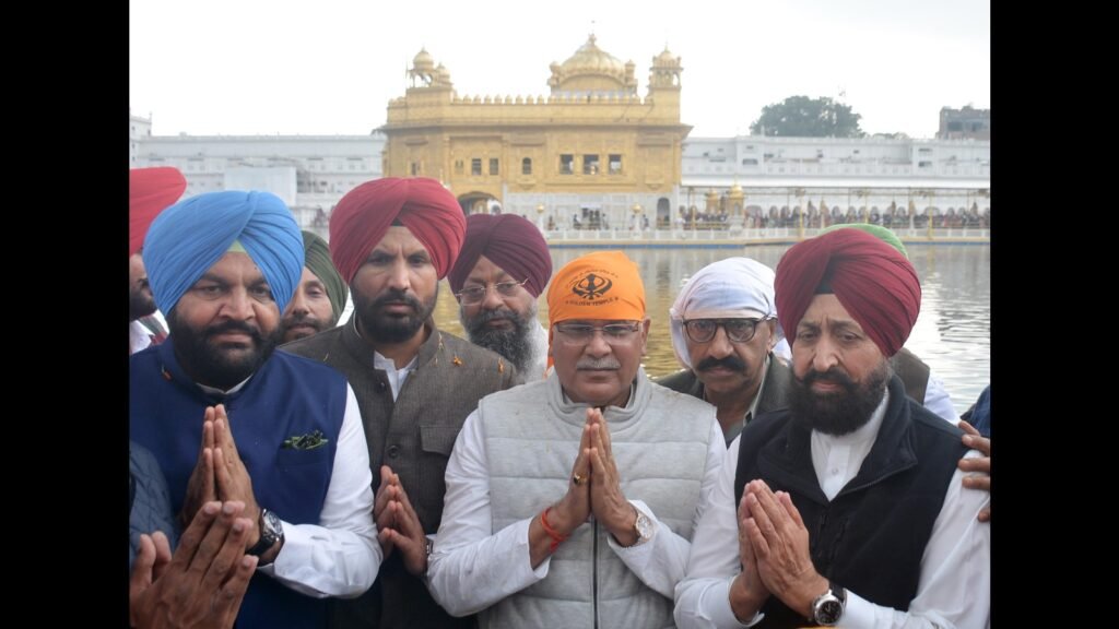 ਪੰਜਾਬ ਕਾਂਗਰਸ ਵਿੱਚ ਭੱਪਸ਼ ਬੈੱਪਲ ਇੰਚਾਰਜ ਰਾਜ ਦੀ ਲੀਡਰਸ਼ਿਪ ਵਿੱਚ ਕਿਸੇ ਤਬਦੀਲੀ ਬਾਰੇ ਦੱਸਿਆ ਗਿਆ ਹੈ