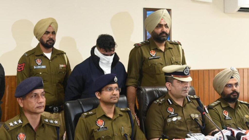 ਪੰਜਾਬ ਪੁਲਿਸ ਨੇ ਐਫਬੀਆਈ-ਲੋੜੀਂਦਾ ਨਸ਼ਾ ਡੀਲਰ ਨੂੰ ਗ੍ਰਿਫਤਾਰ ਕੀਤਾ