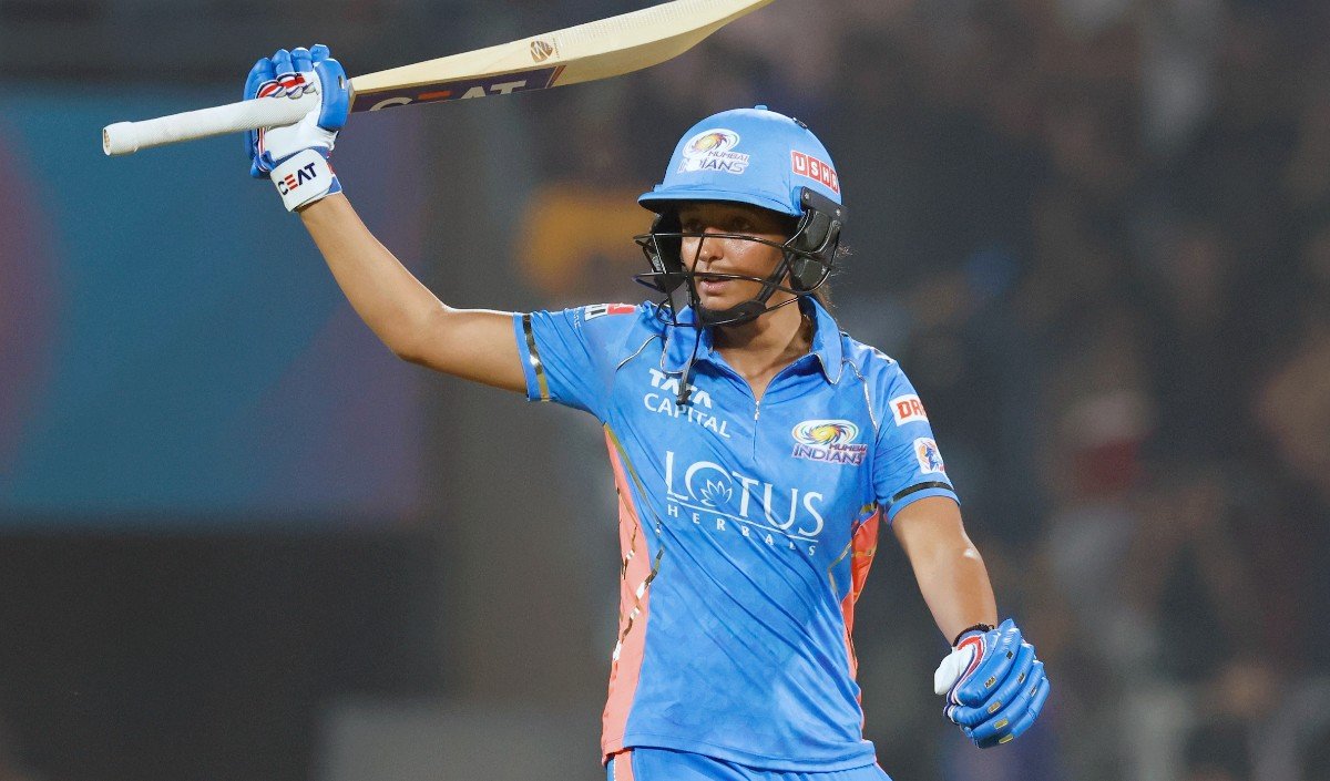 ਮੁੰਬਈ ਦੇ ਕਪਤਾਨ ਹਰਮਨਪ੍ਰੀਤ ਨੇ ਆਚਰਣ ਦੀ ਉਲੰਘਣਾ ਕਰਕੇ ਡਬਲਯੂਪੀਐਲ ਜ਼ਾਬਤਾ ਨੂੰ ਪੂਰਾ ਕਰ ਦਿੱਤਾ