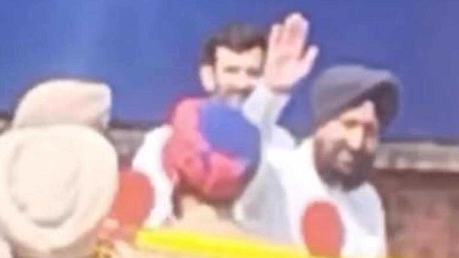 ਐਲਓਪੀ ਪ੍ਰਤਾਪ ਸਿੰਘ ਬਾਜਵਾ ਆਪਣੇ '50 ਬੰਬਾਂ ਦੇ ਦਾਅਵੇ 'ਤੇ ਬਿਆਨ ਦਰਜ ਕਰਨ ਲਈ ਮੁਹਾਲੀ ਸਾਈਬਰ ਕ੍ਰਾਈਮ ਸੈੱਲ ਤੇ ਪਹੁੰਚ ਗਿਆ