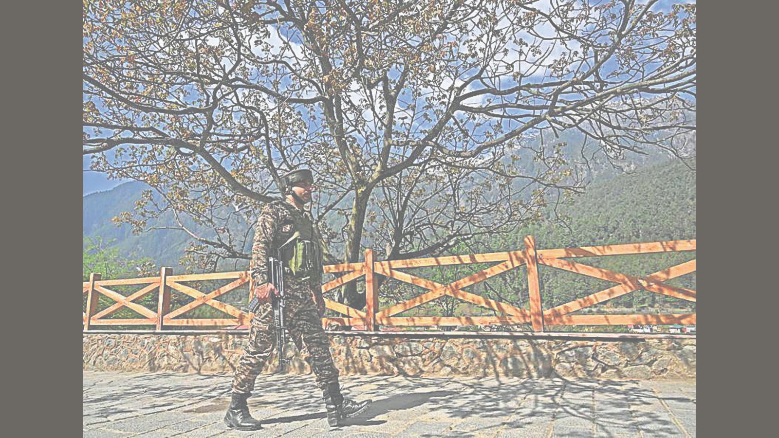 ਜਿਵੇਂ ਕਿ ਬੋਲੀ ਭਰ ਵਿੱਚ ਵਧੇਰੇ ਘੁਸਪੈਠ ਦੀਆਂ ਕੋਸ਼ਿਸ਼ਾਂ ਨੂੰ ਰੋਕਣ ਲਈ ਤਿਆਰ, ਸੁਰੱਖਿਆ ਬਲਾਂ ਤਿਆਰ ਹਨ