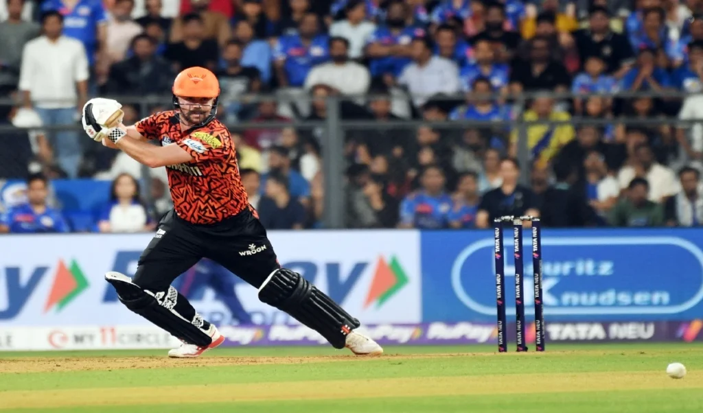 ਟ੍ਰੈਵਿਸ ਦਾ ਸਿਰ ਬਾਹਰ ਨਿਕਲਣ ਤੋਂ ਬਾਅਦ ਵੀ ਮਾਹਰੀਅਨ ਤੇ ਨਹੀਂ ਗਿਆ, ਦੋ ਕੈਚਾਂ ਦੇ ਬਾਅਦ ਵੀ ਇੱਕ ਮੌਕਾ ਮਿਲਿਆ