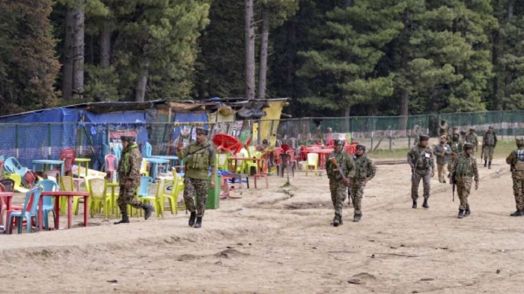 ਪੀਰ ਪੜਜਲ ਪਰਬਤਾਂ ਵਿਚ ਲਹਿਰਾ ਹਮਲਾਵਰ ਕਸ਼ਮੀਰ ਵਿਚ ਪਿਛਲੇ ਹਿੱਸਿਆਂ ਵਿਚ ਸ਼ਾਮਲ ਸਨ: ਰਿਪੋਰਟ