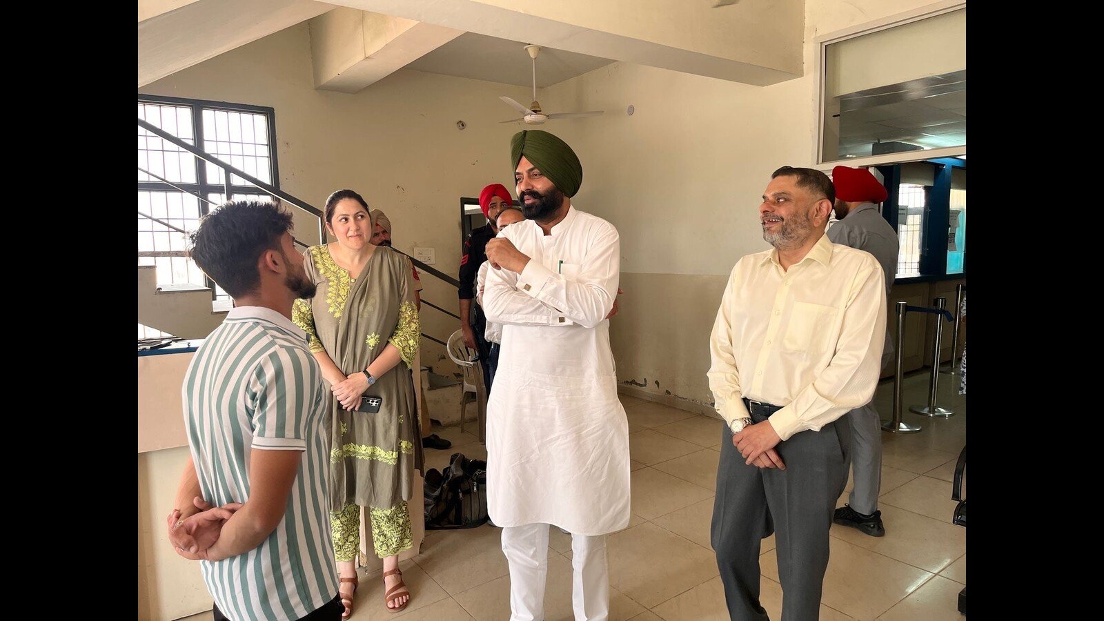 ਪੰਜਾਬ: ਟਰਾਂਸਪੋਰਟ ਮੰਤਰੀ ਕਹਿੰਦਾ ਹੈ ਕਿ ਪੰਜਾਬ: ਟਰਾਂਸਪੋਰਟ ਮੰਤਰੀ ਕਹਿੰਦਾ ਹੈ ਕਿ ਪੰਜਾਬ: ਟਰਾਂਸਪੋਰਟ ਮੰਤਰੀ ਕਹਿੰਦਾ ਹੈ ਕਿ ਡਰਾਈਵਿੰਗ ਟੈਸਟਾਂ ਲਈ ਆਈ-ਅਧਾਰਤ ਤਕਨੀਕ ਪੇਸ਼ ਕਰੇਗਾ