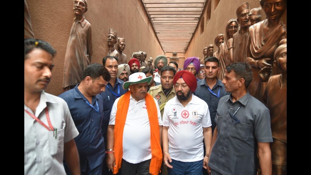 ਪੰਜਾਬ ਦੇ ਰਾਜ ਦੇ ਰਾਜਪਾਲ ਨੇ ਕਿਹਾ ਕਿ ਲੋਕਾਂ ਦੇ ਬਦਲੇ ਨੂੰ ਖਤਮ ਕਰਨਾ ਚਾਹੀਦਾ ਹੈ