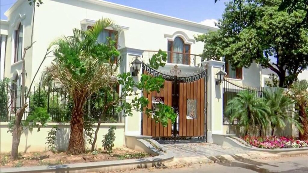 ਮੁਹਾਲੀ ਅਦਾਲਤ ਦੇ ਆਦੇਸ਼ ਤੋਂ ਬਾਅਦ ਪੰਜਾਬ ਪੁਲਿਸ ਨੇ ਐਫਆਈਆਰ ਦੀ ਕਾੱਪੀ ਬਾਜਵਾ ਦੀ ਸਲਾਹ ਨੂੰ ਕਾਪੀ ਦਿੱਤੀ