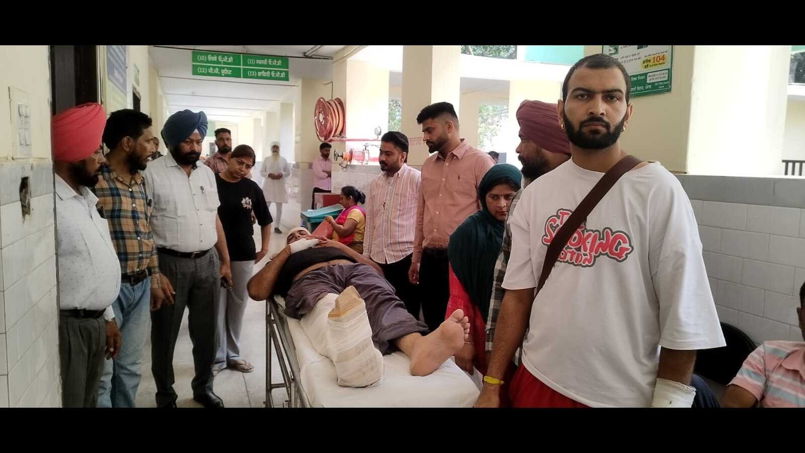 ਲੁਧਿਆਣਾ ਕੈਫੇ ਦੇ ਮਾਲਕ ਨੇ ਹਮਲਾ ਕੀਤਾ, ਜਿਨ੍ਹਾਂ ਨੇ ਕਤਲ ਦੀ ਕੋਸ਼ਿਸ਼ ਲਈ ਕੇਸ ਦਰਜ ਕੀਤੇ