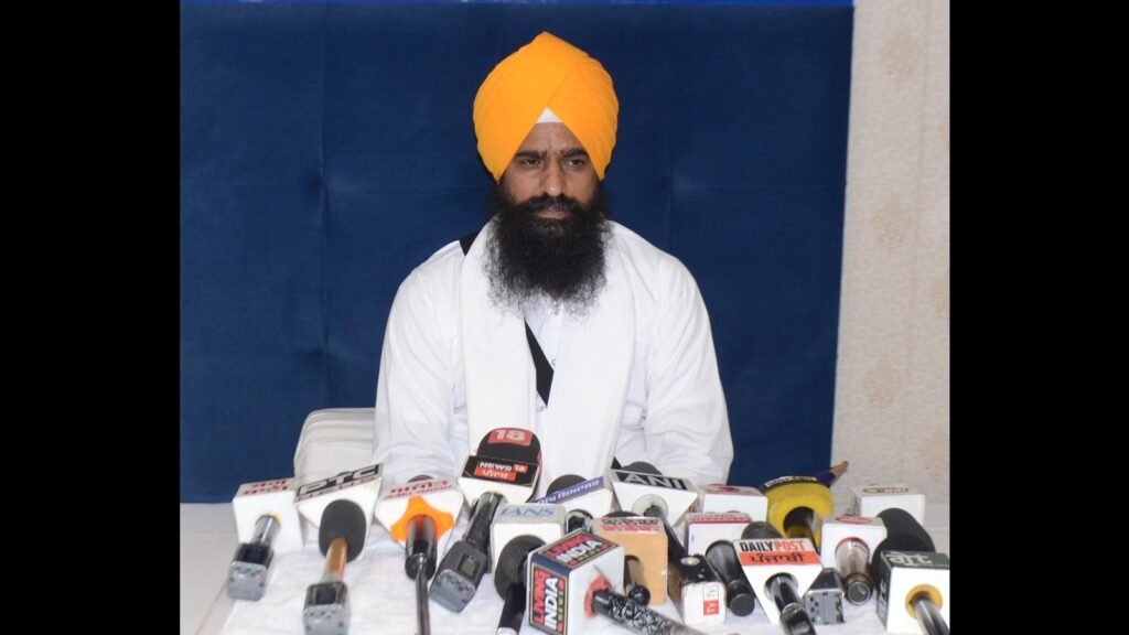 ਅਕਾਲ ਤਖ਼ਤ ਜਥੇਦਾਰ ਨੇ ਕਿਹਾ ਕਿ ਸਿੱਖ ਅੰਕੜਿਆਂ ‘ਤੇ ਫਿਲਮਾਂ’ ਤੇ ਫਿਲਮਾਂ ਲਈ ਨਵੀਂ ਨੀਤੀ ਉਠਾਏ ਜਾਣਗੇ