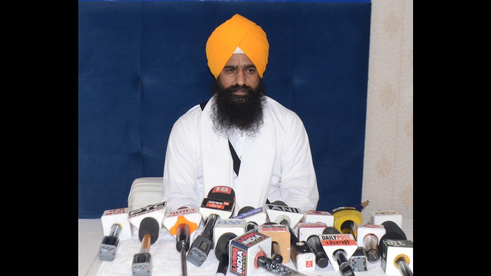ਅਕਾਲ ਤਖ਼ਤ ਜਥੇਦਾਰ ਨੇ ਕਿਹਾ ਕਿ ਸਿੱਖ ਅੰਕੜਿਆਂ 'ਤੇ ਫਿਲਮਾਂ' ਤੇ ਫਿਲਮਾਂ ਲਈ ਨਵੀਂ ਨੀਤੀ ਉਠਾਏ ਜਾਣਗੇ