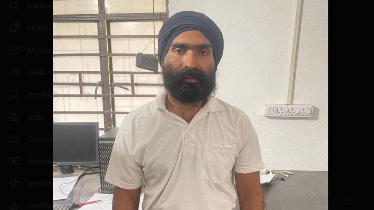 ਐਨਆਈਏ ਬਚਾਅ ਗਸ਼ਮੀਰ ਗਵਾਤੀ, ਹੇ ਜ਼ਿੰਮੇਵਾਰ ਤੋਂ, ਬੁਰਜ ਨੂੰ 2016 ਵਿਚ ਲੋਕ ਹੇਲ ਤੋੜਨਾ ਨੂੰ ਵੀ ਜਾਣਿਆ ਜਾਂਦਾ ਹੈ