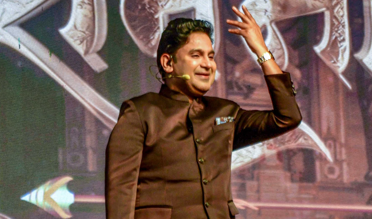ਬਾਲੀਵੁੱਡ ਲਪੇਟ | ਓਪਰੇਸ਼ਨ ਕਰਨ ਤੋਂ ਬਾਅਦ ਸ਼੍ਰੀਮਾਨ, ਮਨੋਜ ਮੁਨਾਸ਼ਿਰ ਨੇ ਪਾਕਿਸਤਾਨ ਨੂੰ ਟੁੰਡਿਆ, ਪਵਨ ਕਲਿਆਣ ਨੇ ਆਪ੍ਰੇਸ਼ਨ ਸਿੰਡਰ ਦੀ ਪ੍ਰਸ਼ੰਸਾ ਕੀਤੀ
