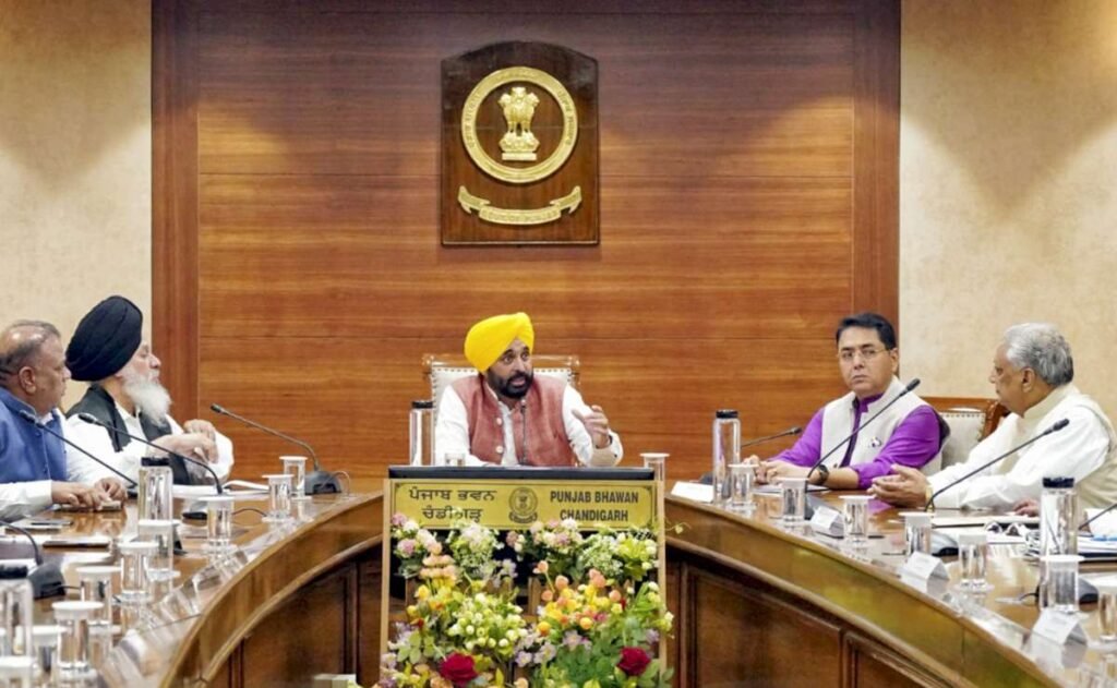 ਭਗਵੰਤ ਮਾਨ ਪਾਣੀ ਨਾਲ ਸਾਂਝਾ ਕਰਨ ਦੇ ਵਿਵਾਦ ‘ਤੇ:’ ਪੰਜਾਬ ਡੈਮ ਸੇਫਟੀ ਐਕਟ ਨੂੰ ਪਛਾੜ ਦੇਵੇਗਾ, ਜਲਦੀ ਹੀ ਨਵੇਂ ਕਾਨੂੰਨ ਲਿਆਏਗਾ ‘