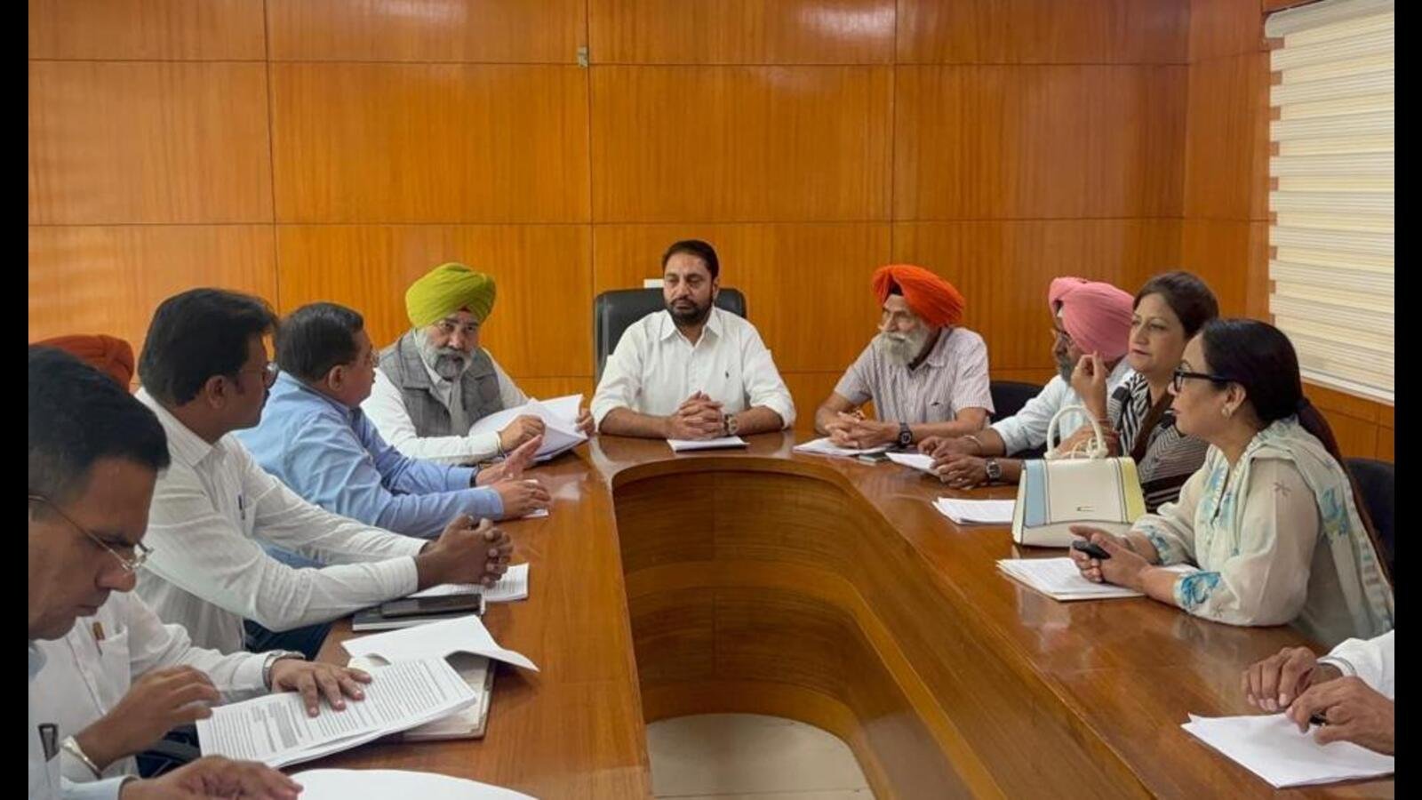 ਮੁਹਾਲੀ ਵਿੱਤ ਪੈਨਲ ਨੂੰ ਮਿਲਦਾ ਹੈ: ₹ 12 ਕਰੋੜ ਦੇ ਪ੍ਰਾਜੈਕਟਾਂ ਵਿੱਚ ਡਰੇਨੇਜ ਦਾ ਕੰਮ