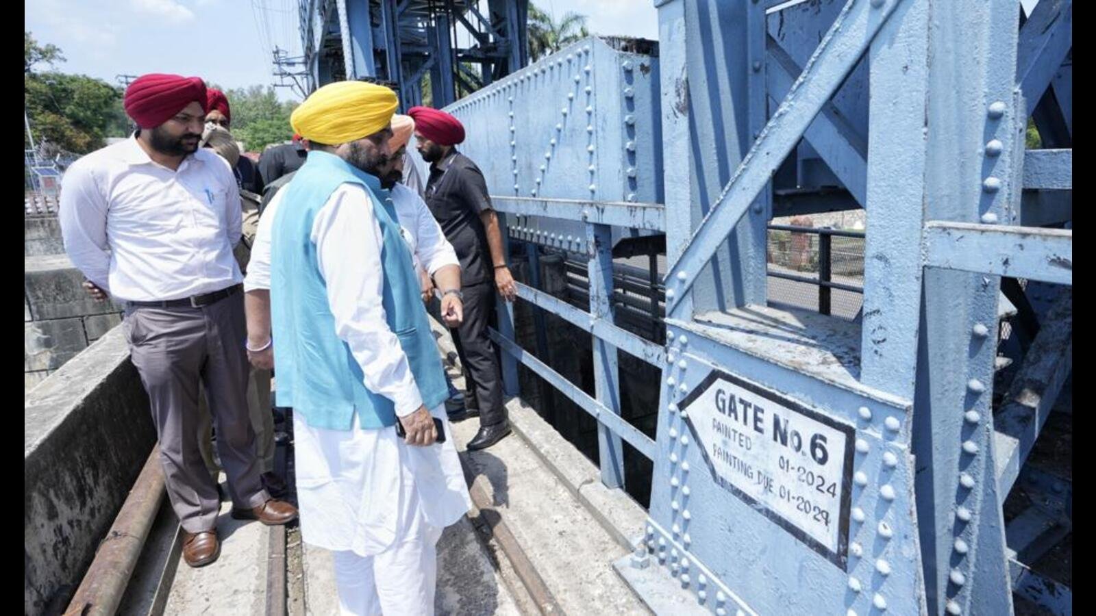 ਵਾਟਰ-ਸਾਂਝਾ ਕਰਨ ਵਾਲੀ ਕਤਾਰ: ਮਾਨ ਨੇ ਪੰਜਾਬ ਦੇ ਹਿੱਸੇ ਨੂੰ ਬੀਬੀਐਮਬੀ ਨੂੰ ਜੰਮਦਿਆਂ, ਫੰਡਾਂ ਦੀ ਮੰਗ ਕੀਤੀ