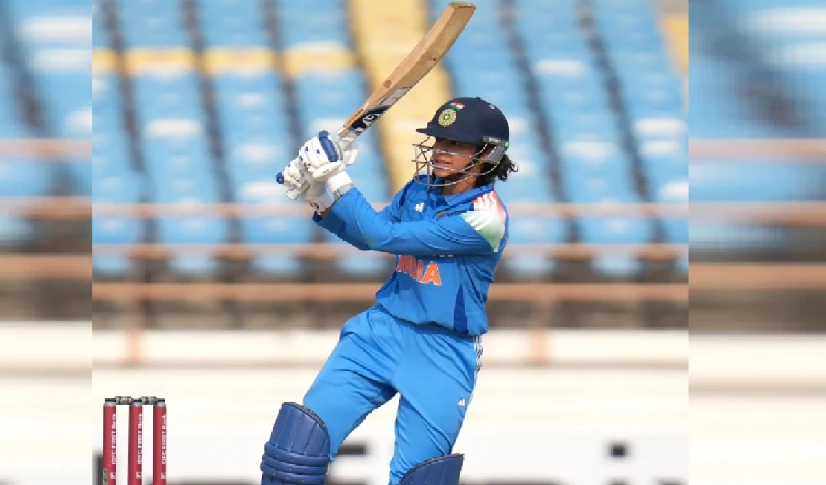 ਸਮ੍ਰਿਤੀ ਮੰਥਨ ਵੈਨਵਰਟ ਦੇ ਰਿਕਾਰਡ ਨੂੰ ਤੋੜਦਾ ਹੈ, ਜਿਸ ਵਿੱਚ ਵੈਟਰਸ ਦੀ ਇਸ ਸੂਚੀ ਵਿੱਚ ਸ਼ਾਮਲ ਹਨ