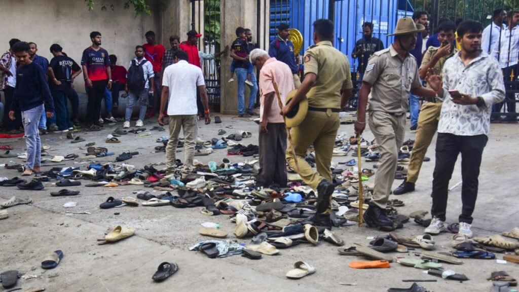 ਚਿੰਨੀਸਵਾਮੀ ਸਟੇਡੀਅਮ ਤੋਂ ਨਵੀਂ ਦਿੱਲੀ ਰੇਲਵੇ ਸਟੇਸ਼ਨ ਤੋਂ: ਭਾਰਤ ਵਿਚ ਵੱਡੇ ਸਟ੍ਰਾਮਵੇਡਜ਼ ਦੀ ਸੂਚੀ ਹੈ