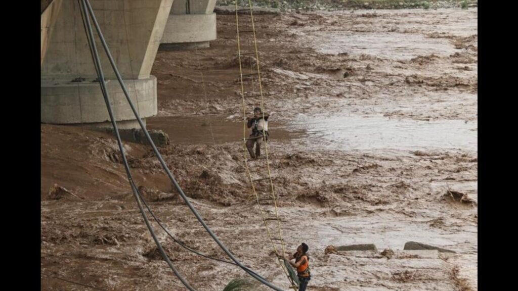 ਜੰਮੂ ਵਿੱਚ ਬਚਾਏ ਗਏ ਨੌਂ ਲੋਕ ਜੁਰਮੰਦ ਤੌੜੀ ਨਦੀ ਵਿੱਚ ਫਸ ਗਏ