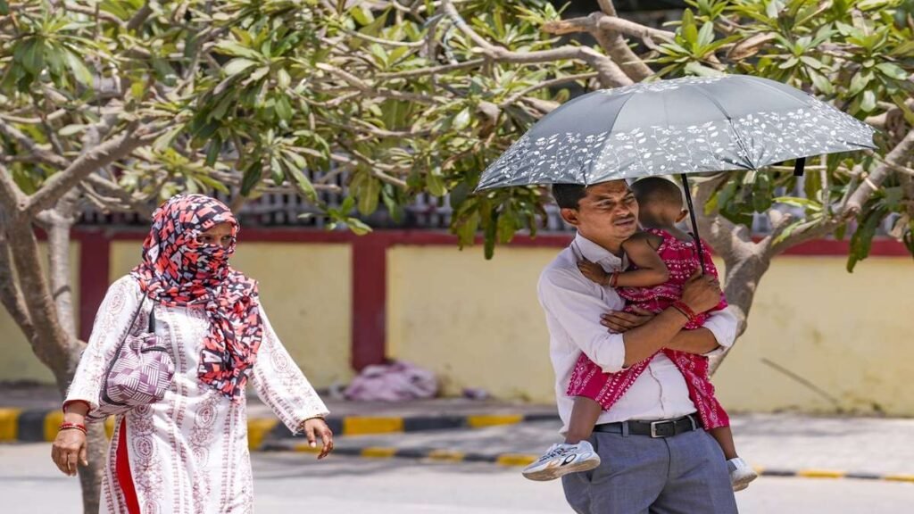 ਦਿੱਲੀ ਹੀਟਵਾ: ਆਈਐਮਡੀ ਨੇ ‘ਰੈਡ ਚੇਤਾਵਨੀ’ ਤੇ ਤਾਪਮਾਨ 45 ਡਿਗਰੀ ਸੈਲਸੀਅਸ ਤੋਂ ਵੱਧ ਤਾਪਮਾਨ ਕੀਤਾ