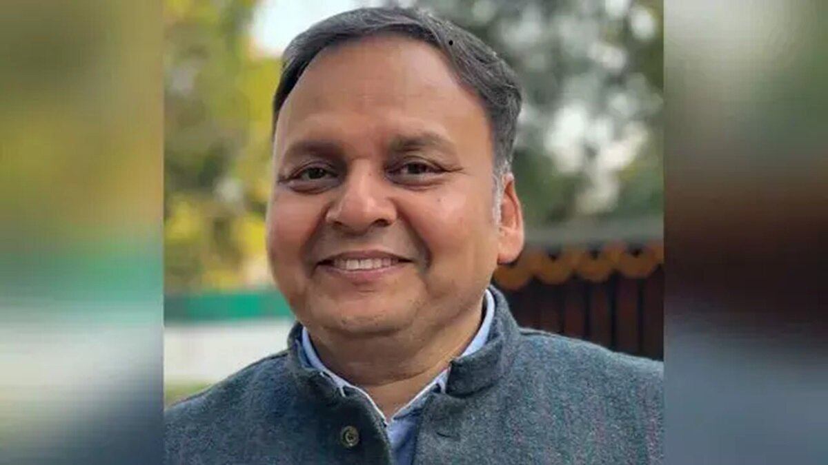 ਪਰਾਗ ਜੈਨ ਕੌਣ ਹੈ, ਜੋ ਕਿ ਸੀਨੀਅਰ ਆਈਪੀਐਸ ਦੇ ਸੀਨੀਅਰ ਐਂਡ ਏਡਬਲਯੂ ਐਂਡ ਏਡਬਲਯੂ ਚੀਫ ਵਜੋਂ ਨਿਯੁਕਤ ਕੀਤਾ ਗਿਆ ਸੀ?