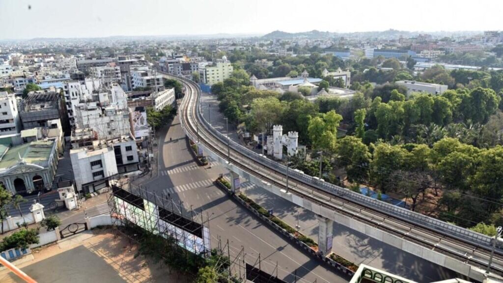 ਪੀਜੀਆਈ-ਸੌਰੰਗਪੁਰ ਟ੍ਰੈਫਿਕ ਹਫੜਾ-ਦਫੜੀ ਮੈਟਰੋ-ਫਲਾਈਓਵਰ ਟਕਰਾਅ ਲਈ ਡਬਲ-ਡੇਕਰ ਫਿਕਸ ਦੀ ਪੇਸ਼ਕਸ਼ ਕਰਦਾ ਹੈ