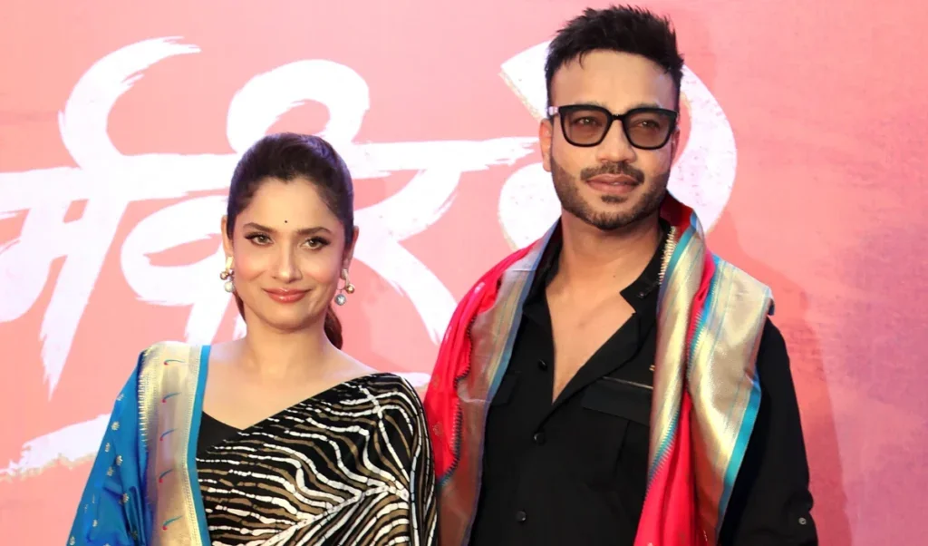 ਬਾਲੀਵੁੱਡ ਲਪੇਟ | ਵਿੱਕੀ ਜੈਨ ਨੇ ਵਾਦੀ ਤੋਂ ਅਭਿਨੇਤਰੀ ਦਾ ਹੱਥ ਪਾ ਦਿੱਤਾ, ਅੰਕੀਟਾ ਲੋਕਹੰਡ ਇਸ ਨੂੰ ਵੇਖਦਿਆਂ ਲਾਲ ਹੋ ਗਿਆ. ਵੀਡੀਓ