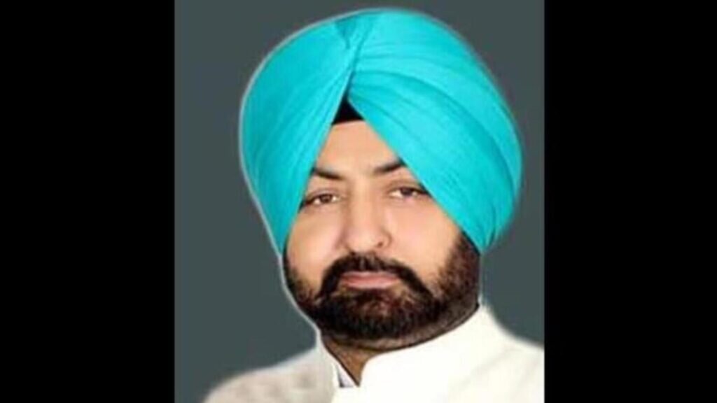 ਮੁੰਡੇ ਨੂੰ ਸਲੈਮ ਸਲੋਪ, ਏਅਰਪੋਰਟ ਰੋਡ ਚੌੜਾ ਪ੍ਰਾਜੈਕਟ ‘ਤੇ ਮਾੜੀ ਕੁਆਲਟੀ ਦਾ ਕੰਮ