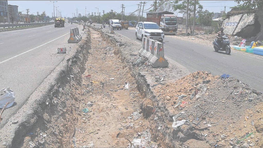 ਲੁਧਿਆਣਾ: ਐਨਐਚ 44 ‘ਤੇ ਤੂਫਾਨ ਸੀਵਰੇਜਜ਼ ਨੂੰ ਜੋਖਮ, ਸਥਾਨਕ ਲੋਕਾਂ ਨੂੰ ਕਹਿਣ’ ਤੇ ਖਤਰੇ ਦੇ ਸੀਵਜ਼