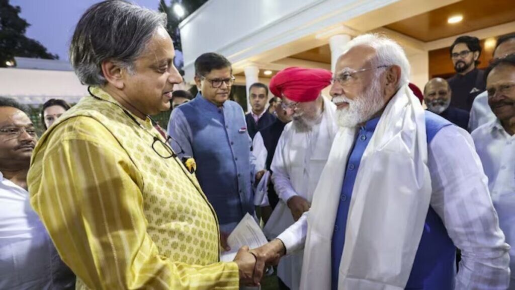 ਸ਼ਸ਼ੀ ਥਰੂਰ ਮੋਦੀ ਦੀ ਪ੍ਰਸ਼ੰਸਾ ਪ੍ਰਧਾਨ ਮੰਤਰੀ ਮੋਮੀ ਦੁਆਰਾ ਸਾਂਝੇ ਕੀਤੇ, ਕਿਆਸ ਅਰਾਈਆਂ ਅਤੇ ਕਾਂਗਰਸ ਦੇ ਅੰਦਰ ਕਿਆਸਅਰੀਆਂ ਅਤੇ ਹੱਤਿਆ ਨੂੰ ਭੜਕਾਉਂਦੇ ਹੋਏ