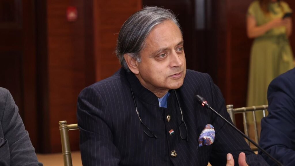 ਸ਼ਸ਼ੀ ਥ੍ਰੋਅਰ ਨੇ ਕੂਟਨੀਤਕ ਯਾਤਰਾਵਾਂ ਦੇ ਲੱਤ ‘ਤੇ ਸ਼ਸ਼ੀ ਥਰੂਰ:’ ਮੀਡੀਆ ਦੀ ਚੁਣੌਤੀ ਭਰਪੂਰ ਜਗ੍ਹਾ, ਪਰ ਸੰਦੇਸ਼ ਕੱਟ ਸਕਦਾ ਹੈ ‘