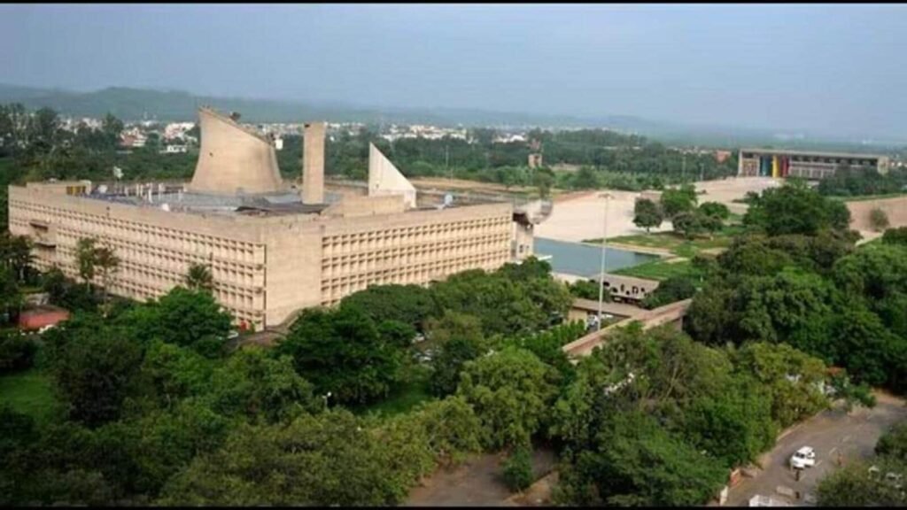 315 ਅਗਸਤ ਤੋਂ ਬੋਸਟਨ ਵਿੱਚ 19-6 ਤੋਂ ਲੈ ਕੇ ਵਿਧਾਨ ਸਭਾ ਵਿੱਚ ਸ਼ਾਮਲ ਹੋਣ ਲਈ