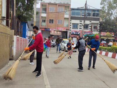 ਇੰਦੌਰ ਨੇ ਸਵੱਸ਼ ਸਰਵਕਸਾਨ 2024-25 ਅਵਾਰਡਾਂ ਵਿੱਚ ਭਾਰਤ ਦੇ 'ਕਲੀਨਸਟ ਸਿਟੀ' ਦਾ ਤਾਜਾਇਆ