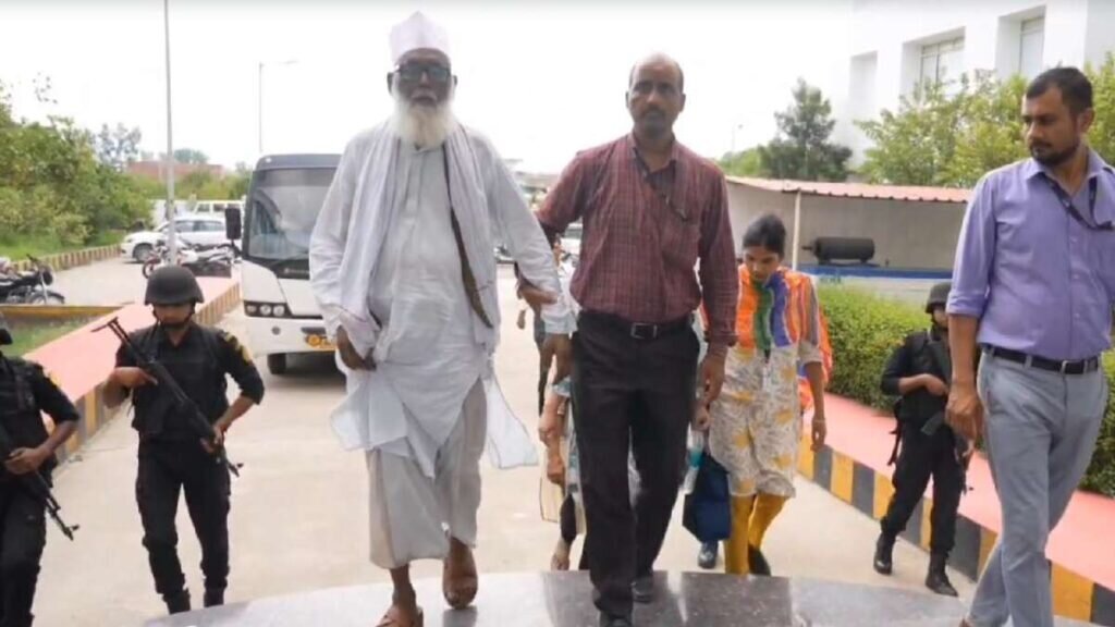 ਦੌੜ ‘ਤੇ ਜਦੋਂ ਕਿ ਚਲਾਉਣ ਵੇਲੇ ਚਾਂਗੂਰ ਬਾਬਾ