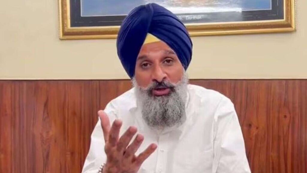 ਪੰਜਾਬ ਦਾ ਕੇਸ: ਸ਼੍ਰੋਮਣੀ ਅਕਾਲੀ ਦਲ ਦੇ ਨੇਤਾ ਬਿਕਰਮ ਸਿੰਘ ਮਜੀਠੀਆ ਨੂੰ ਦੋ ਹਫ਼ਤਿਆਂ ਲਈ ਨਿਆਂਇਕ ਹਿਰਾਸਤ ਵਿੱਚ ਭੇਜਿਆ ਗਿਆ