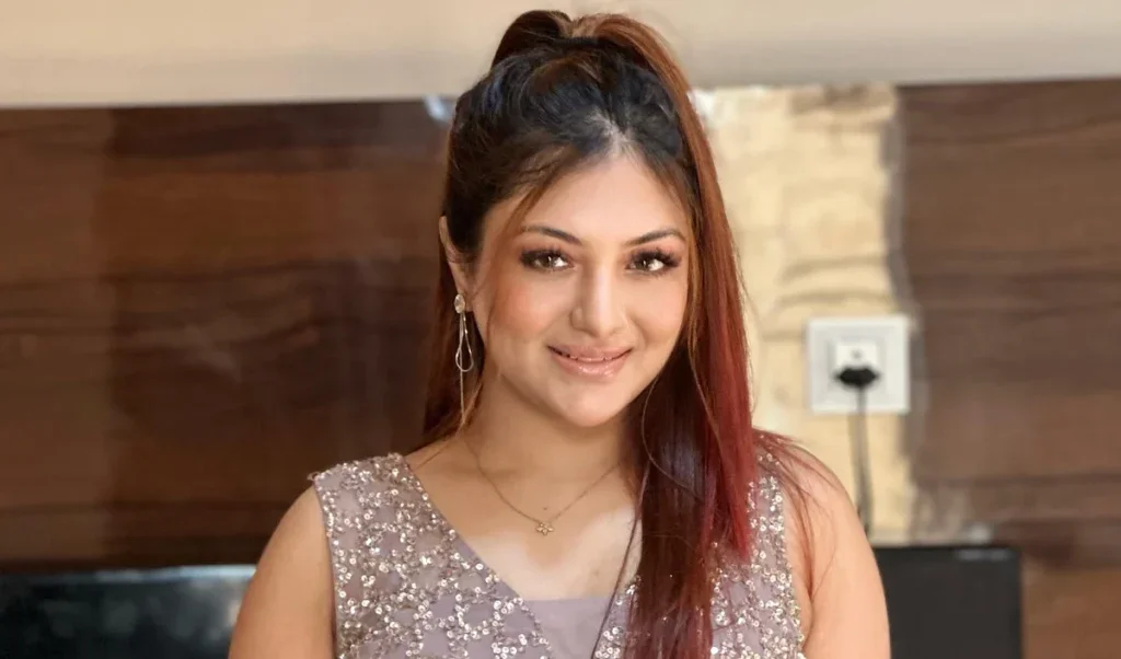 ਬਾਲੀਵੁੱਡ ਲਪੇਟ | ਖੁਸ਼ਹਾਲੀ ਮੁਖਰਜੀ ਬਿਗ ਬੌਸ 19 ਵਿਚ ਦਿਖਾਈ ਦੇਣਗੇ ਕਿ ਵੀਡੀਓ ਵੈਰਲ ਅਸ਼ਲੀਲ ਕੱਪੜੇ ਵਿਚ ਵਾਇਰਲਜ਼ ਨਹੀਂ ਕੱਟਣ