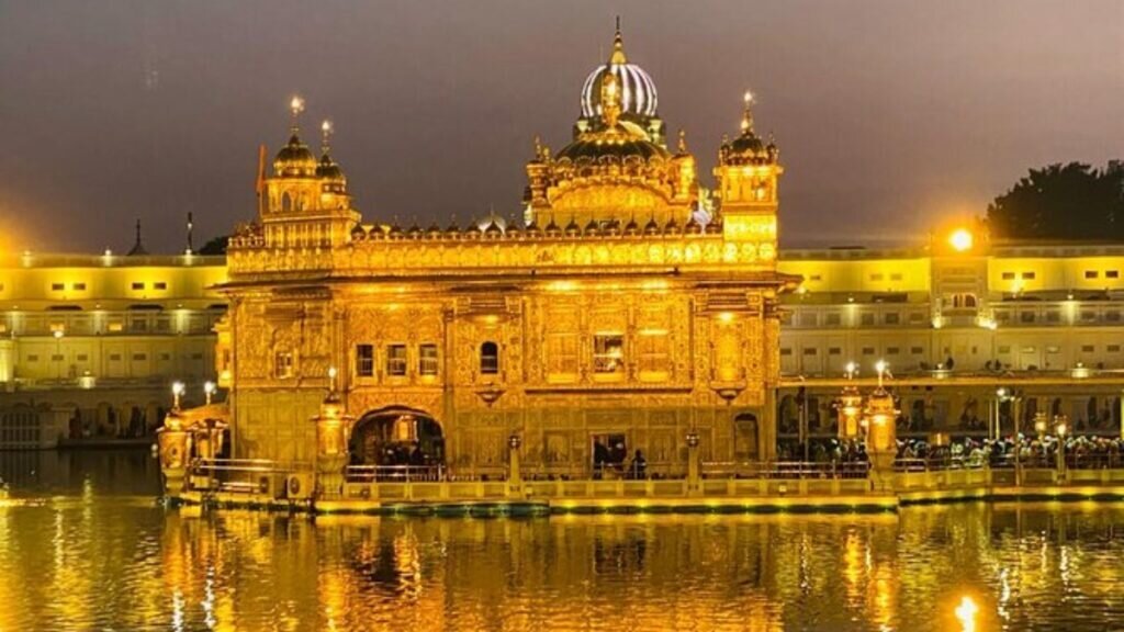 ਸੁਨਹਿਰੀ ਮੰਦਰ ਬੰਬ ਦੀ ਧਮਕੀ ਪ੍ਰਾਪਤ ਕਰਦਾ ਹੈ; ਅਮ੍ਰਿਤਸਰ ਪੁਲਿਸ ਨੇ ਪੜਤਾਲ ਦੀ ਸ਼ੁਰੂਆਤ ਕੀਤੀ, ਸੁਰੱਖਿਆ ਸਖਤ ਕਰ ਦਿੱਤੀ