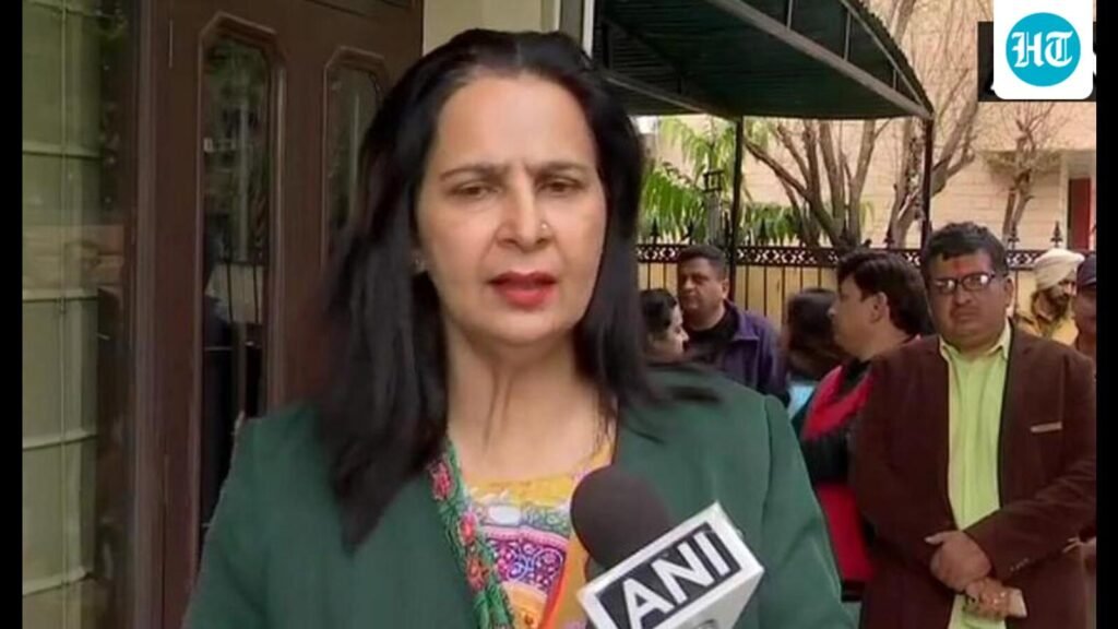 ‘CM ਲਈ 500 ਕਰੋੜ ਰੁਪਏ’ ਵਾਲੀ ਟਿੱਪਣੀ ਨੂੰ ਲੈ ਕੇ ਕਾਂਗਰਸ ਨੇ ਵ੍ਹੀਪ ਤੋੜਿਆ, ਸਿੱਧੂ ਦੀ ਪਤਨੀ ਨੂੰ ਕੀਤਾ ਮੁਅੱਤਲ